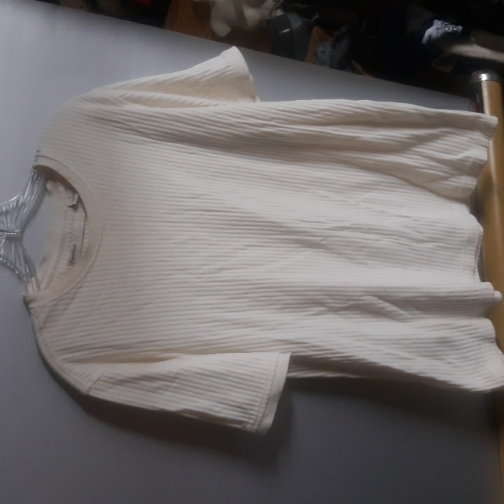 Perry Ellis Size L (SKU 143)